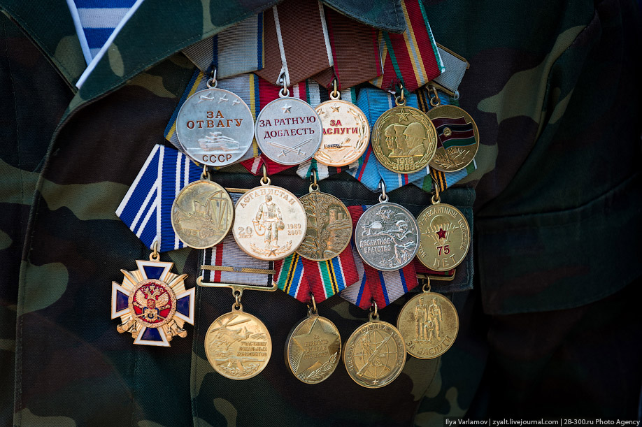 Знак отваги. Медаль за боевые отличия льготы. Юбилейные медали. Юбилейные медали Вооруженных сил. Военные награды.